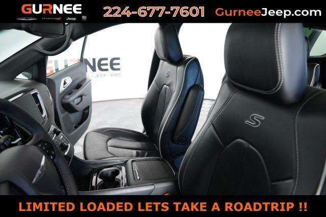 used 2025 Chrysler Pacifica car, priced at $30,449