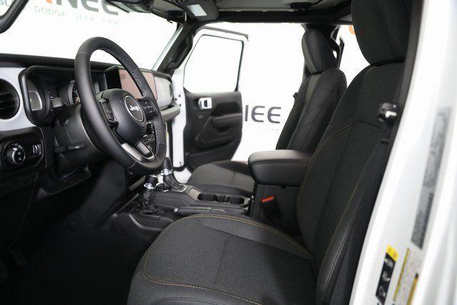 new 2025 Jeep Gladiator car, priced at $36,270