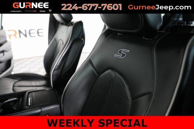 used 2025 Chrysler Pacifica car, priced at $31,000