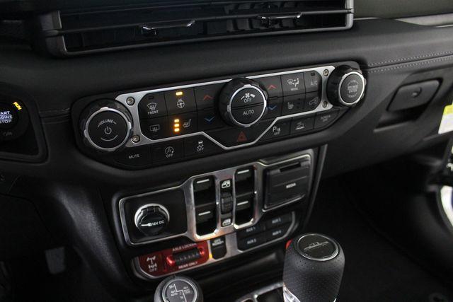 new 2026 Jeep Gladiator car, priced at $59,389