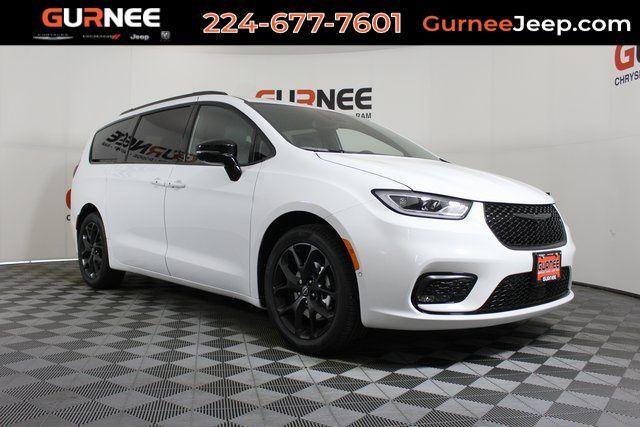 new 2026 Chrysler Pacifica car, priced at $43,256