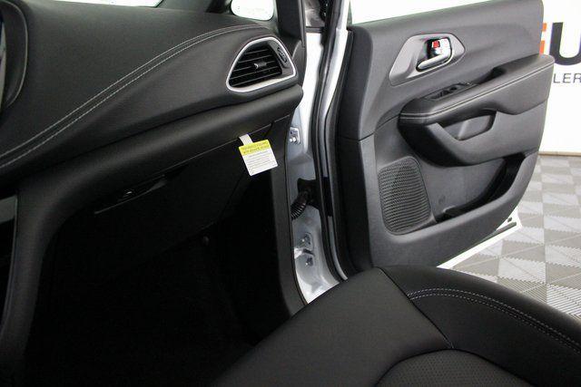 new 2026 Chrysler Pacifica car, priced at $43,256