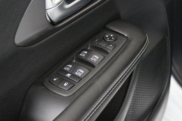 new 2026 Chrysler Pacifica car, priced at $43,256