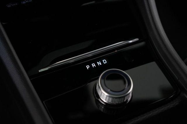 new 2025 Jeep Grand Cherokee car, priced at $40,954