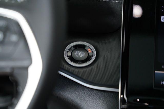 new 2025 Jeep Grand Cherokee L car, priced at $42,734