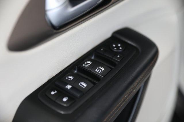 used 2017 Chrysler Pacifica car, priced at $12,501