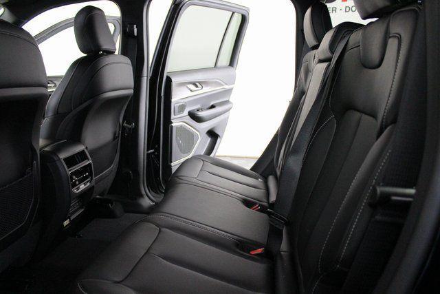 new 2026 Jeep Grand Cherokee car, priced at $45,041