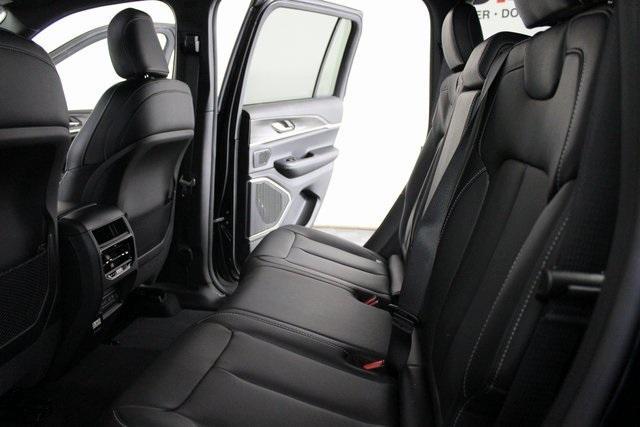 new 2026 Jeep Grand Cherokee car, priced at $46,041