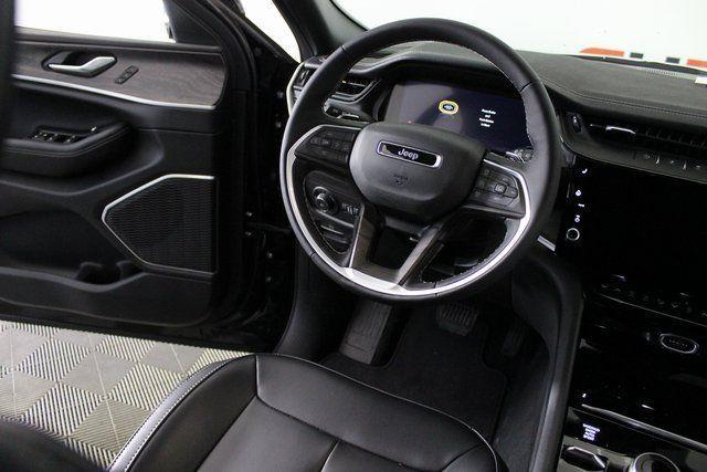 new 2026 Jeep Grand Cherokee car, priced at $45,041