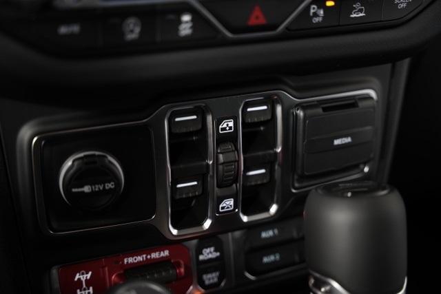 new 2025 Jeep Gladiator car, priced at $54,454