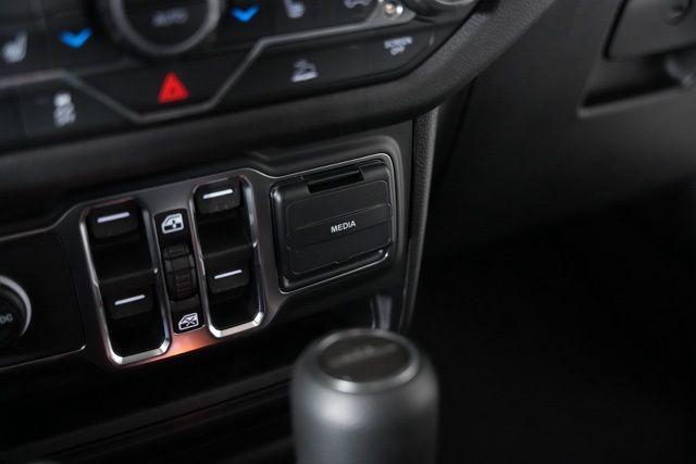 new 2026 Jeep Gladiator car, priced at $48,205