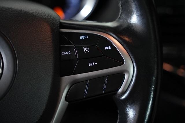 used 2021 Jeep Grand Cherokee car, priced at $23,622