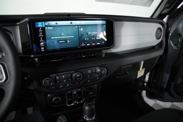 new 2025 Jeep Wrangler car, priced at $44,327