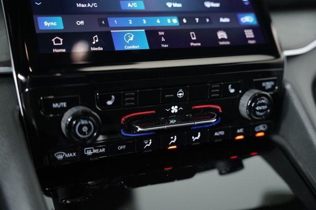 new 2025 Jeep Grand Cherokee L car, priced at $44,174