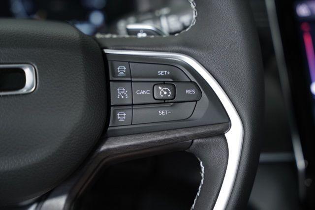 new 2025 Jeep Grand Cherokee L car, priced at $44,174