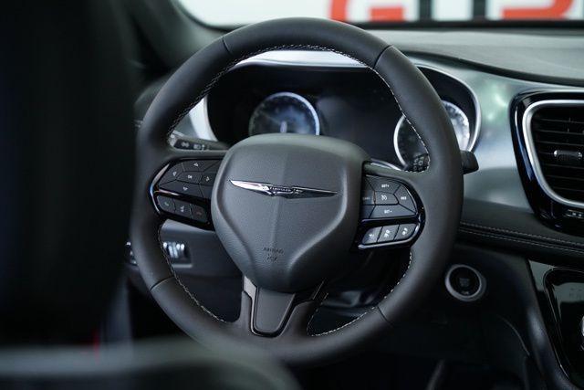 new 2026 Chrysler Pacifica car, priced at $47,426