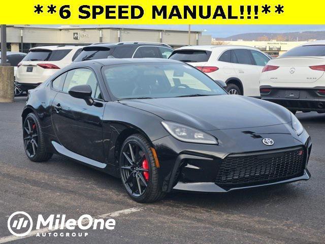 new 2025 Toyota GR86 car, priced at $36,890