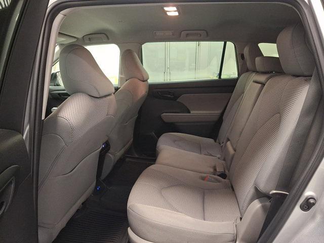 used 2022 Toyota Highlander car, priced at $32,000