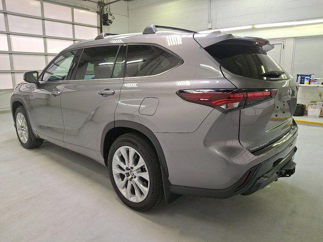 used 2025 Toyota Highlander Hybrid car, priced at $52,700