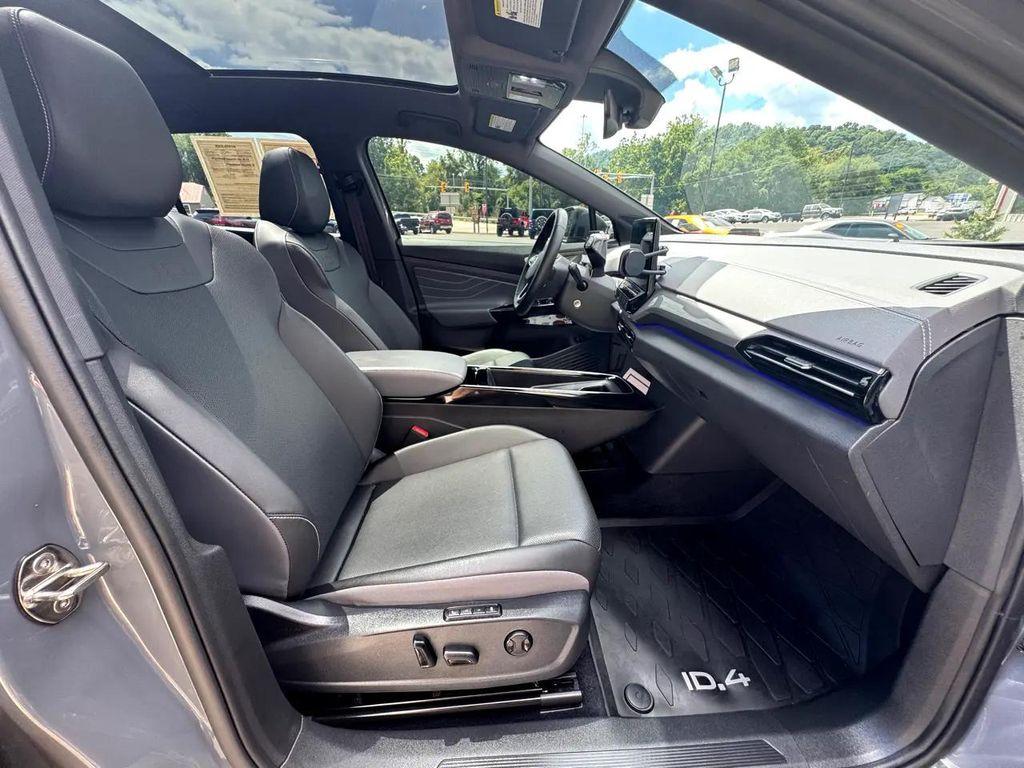 used 2024 Volkswagen ID.4 car, priced at $22,950