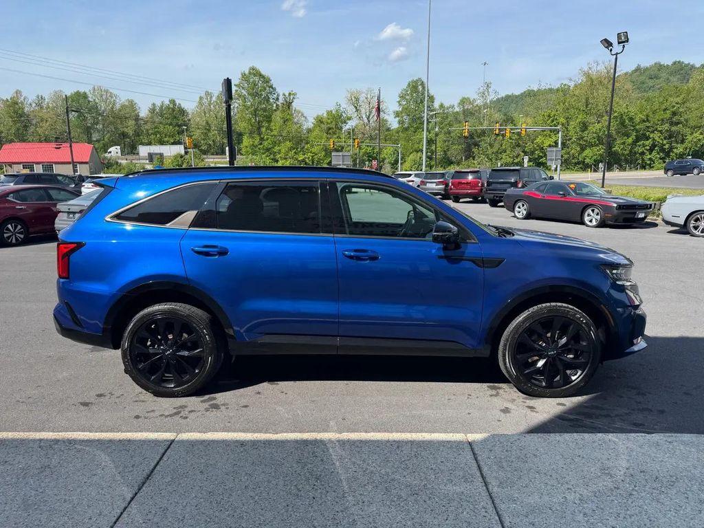 used 2022 Kia Sorento car, priced at $28,950