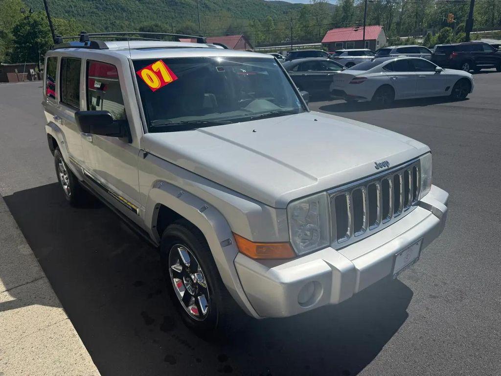 used 2007 Jeep Commander car, priced at $15,950