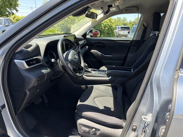 used 2020 Toyota Highlander car, priced at $23,500