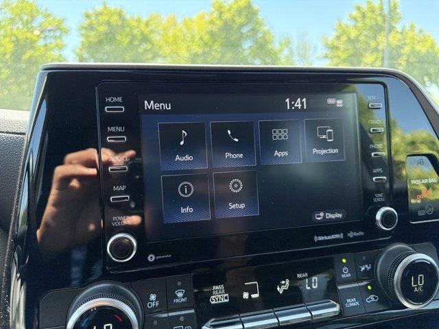 used 2020 Toyota Highlander car, priced at $23,500