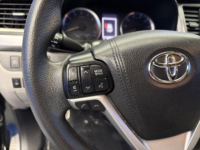 used 2019 Toyota Highlander car, priced at $18,500