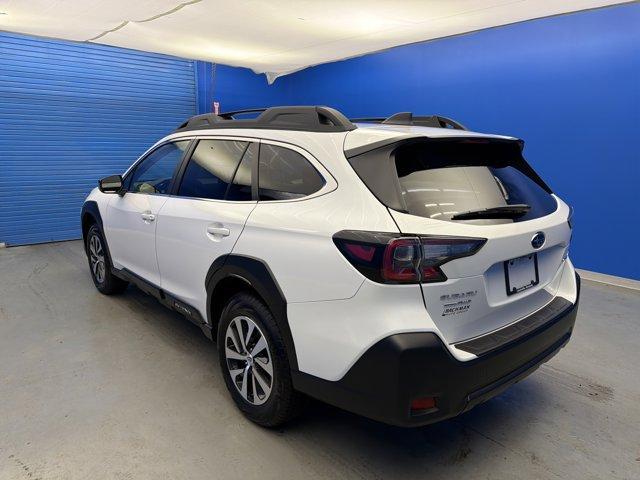 used 2025 Subaru Outback car, priced at $32,500