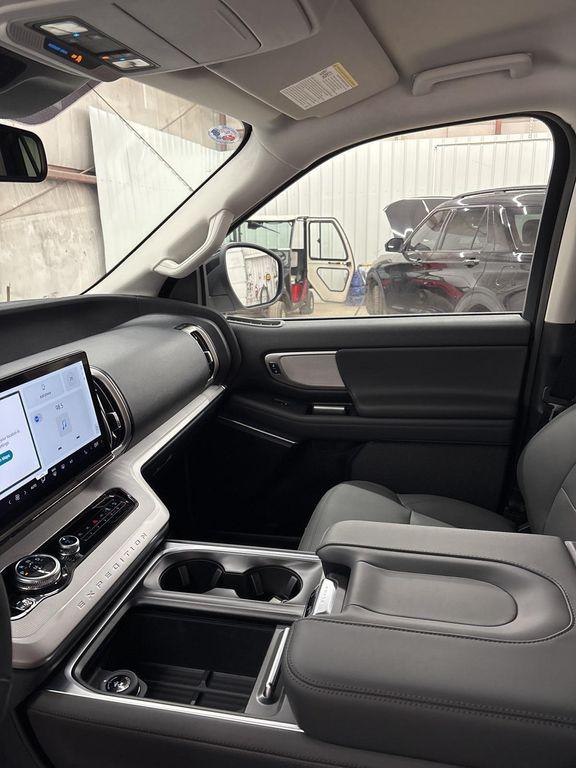 new 2026 Ford Expedition car, priced at $71,010