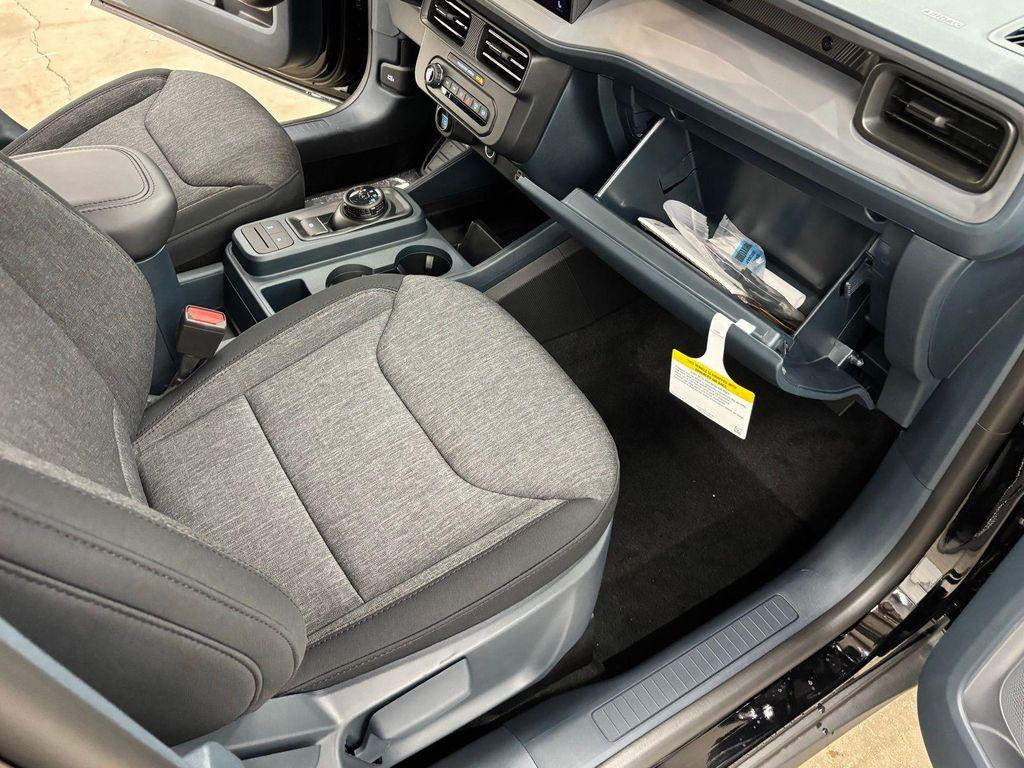 new 2025 Ford Maverick car, priced at $33,132
