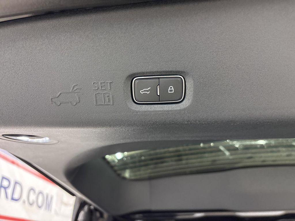 new 2025 Ford Expedition car, priced at $70,788