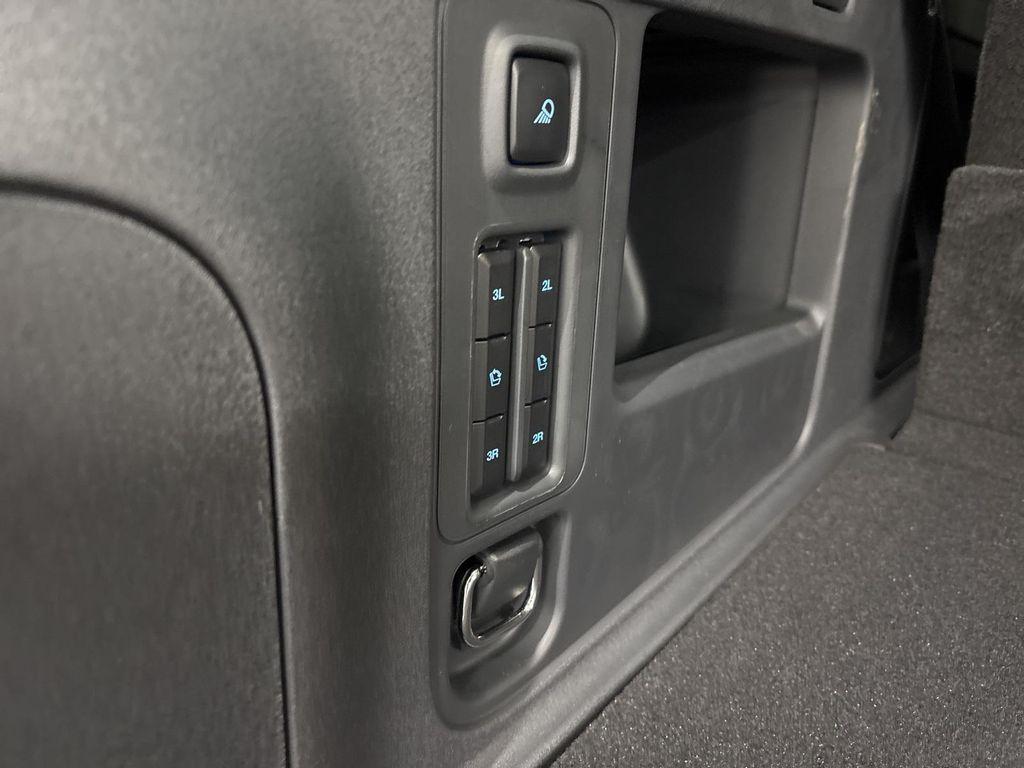 new 2025 Ford Expedition car, priced at $70,788