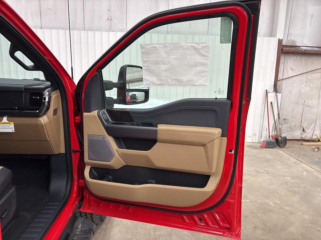 new 2025 Ford F-250 car, priced at $85,728