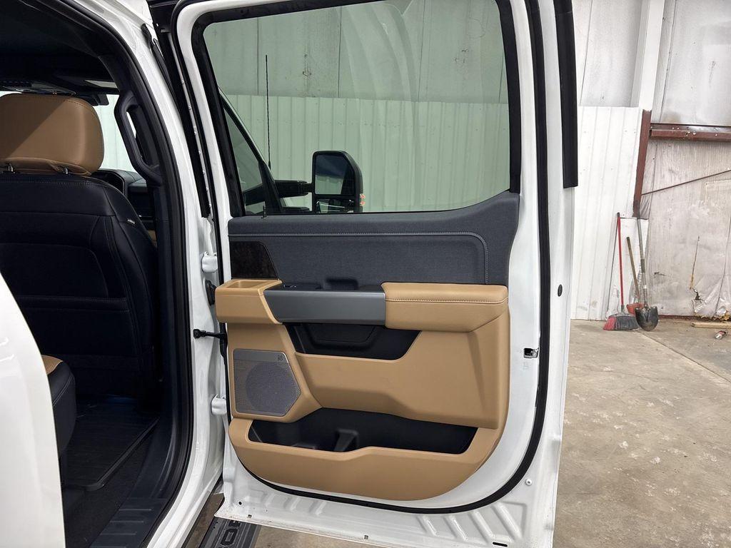 new 2025 Ford F-250 car, priced at $85,684