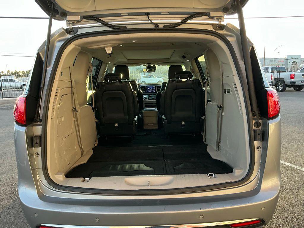 used 2018 Chrysler Pacifica car, priced at $15,995