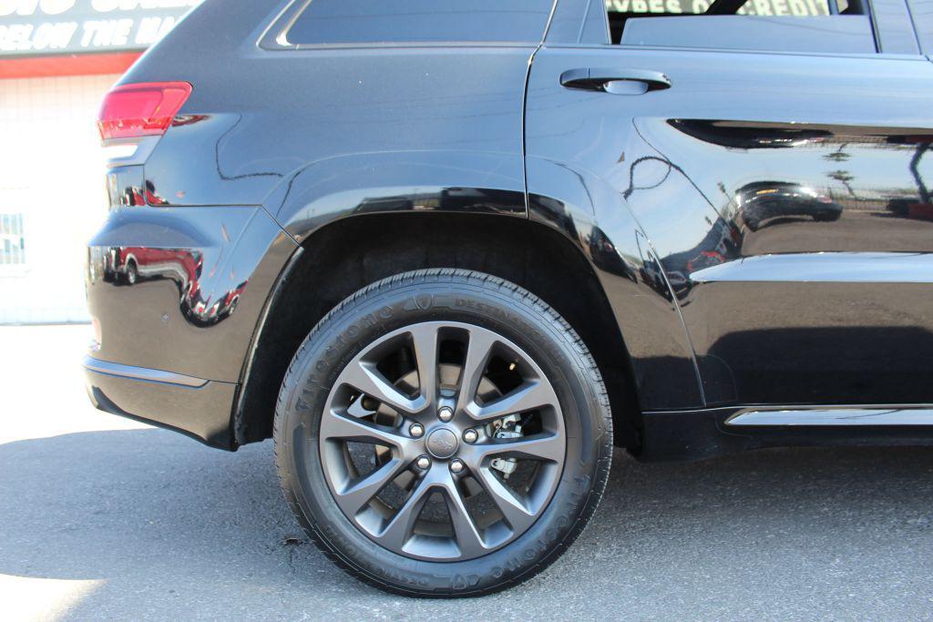 used 2018 Jeep Grand Cherokee car, priced at $17,995