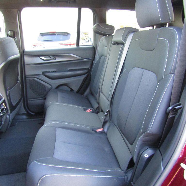 new 2025 Jeep Grand Cherokee car, priced at $32,703