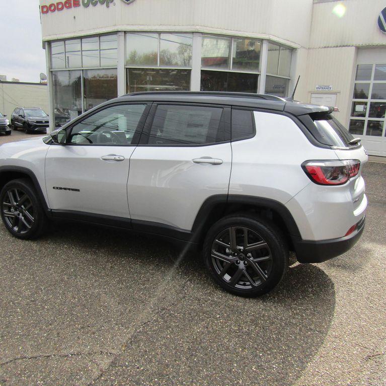 new 2026 Jeep Compass car, priced at $27,419