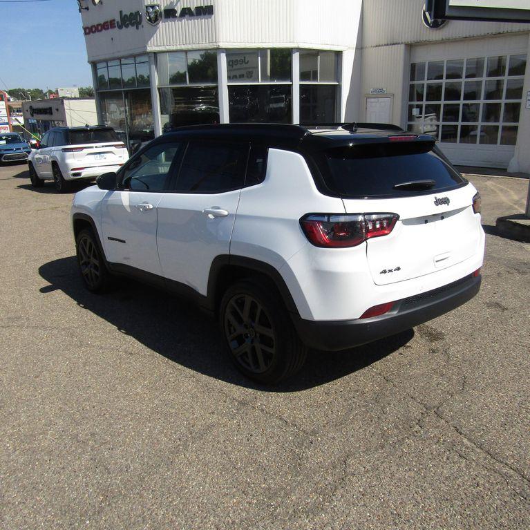 new 2025 Jeep Compass car, priced at $32,187
