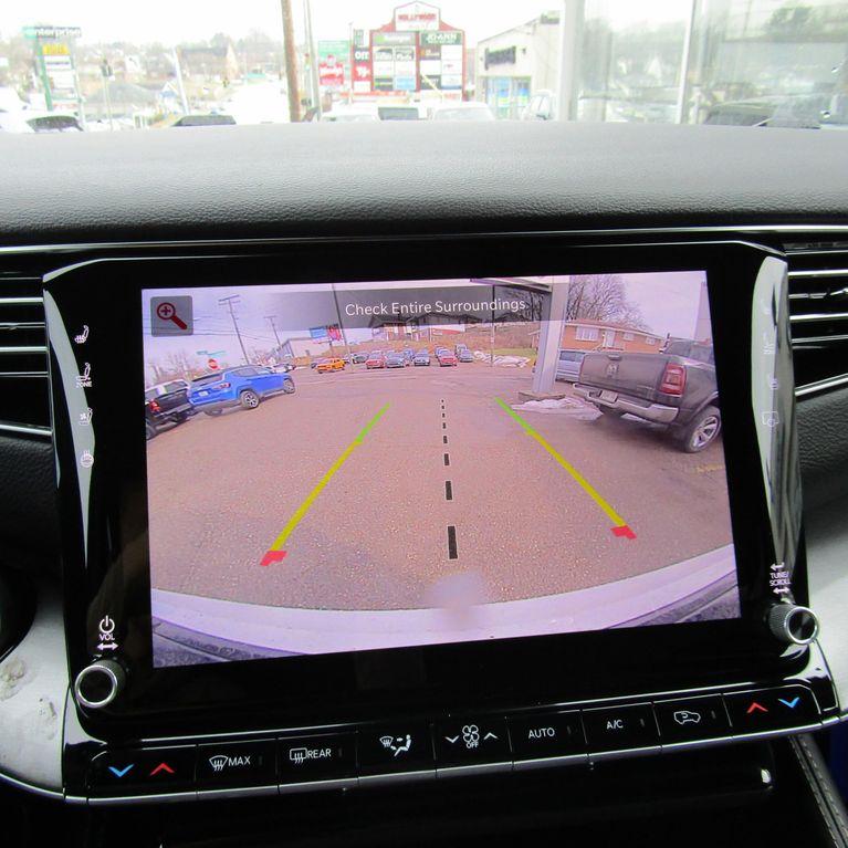 new 2026 Jeep Grand Wagoneer L car, priced at $70,872