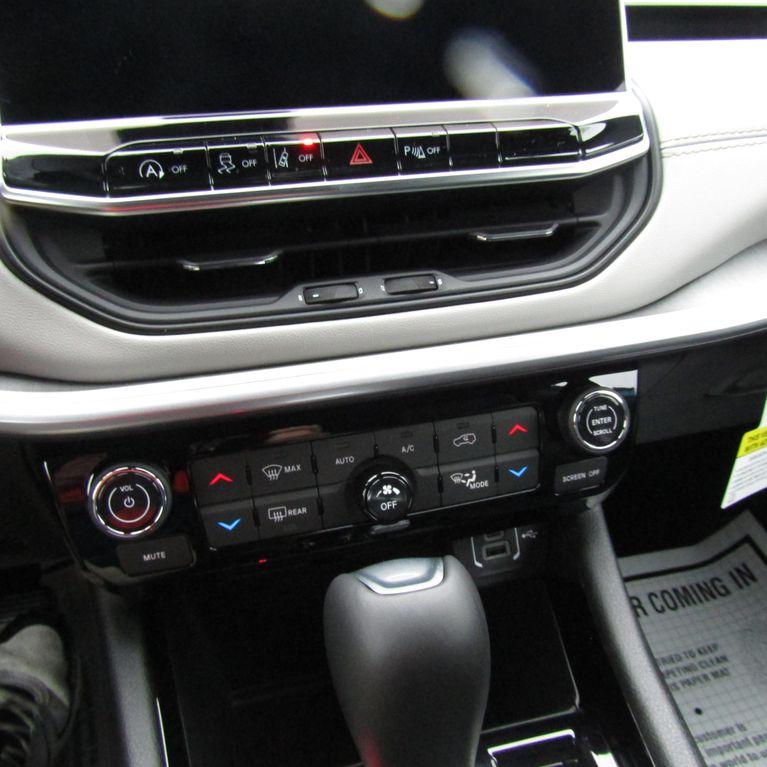 new 2026 Jeep Compass car, priced at $27,048