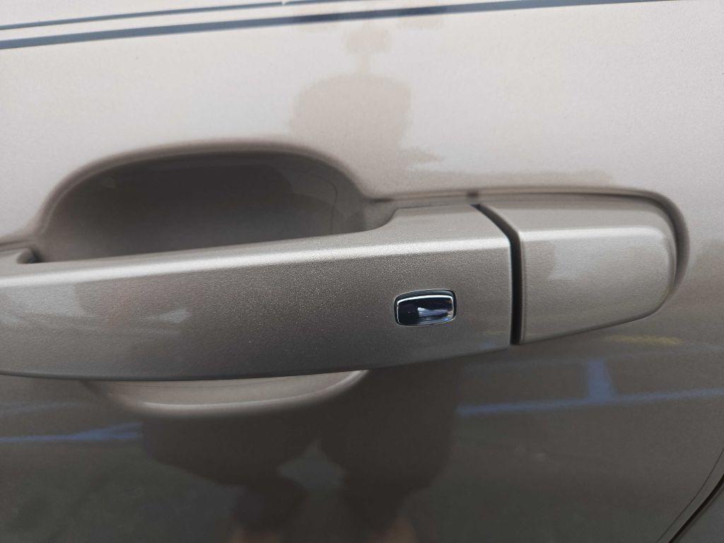 used 2019 Chevrolet Equinox car, priced at $9,995