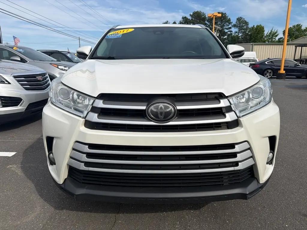 used 2017 Toyota Highlander car, priced at $16,995