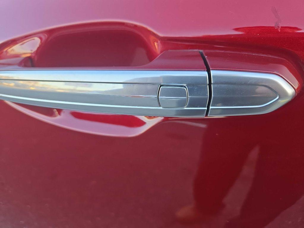 used 2017 Cadillac XT5 car, priced at $12,495