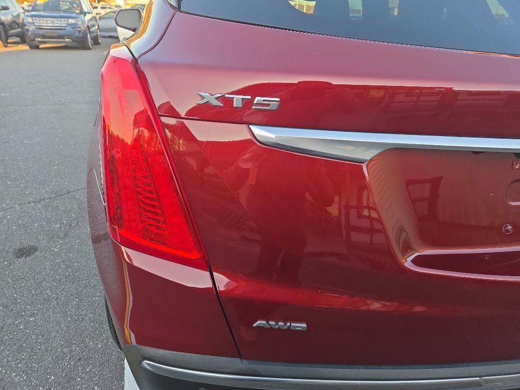used 2017 Cadillac XT5 car, priced at $12,495