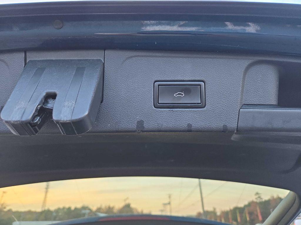 used 2019 Volkswagen Atlas car, priced at $13,250