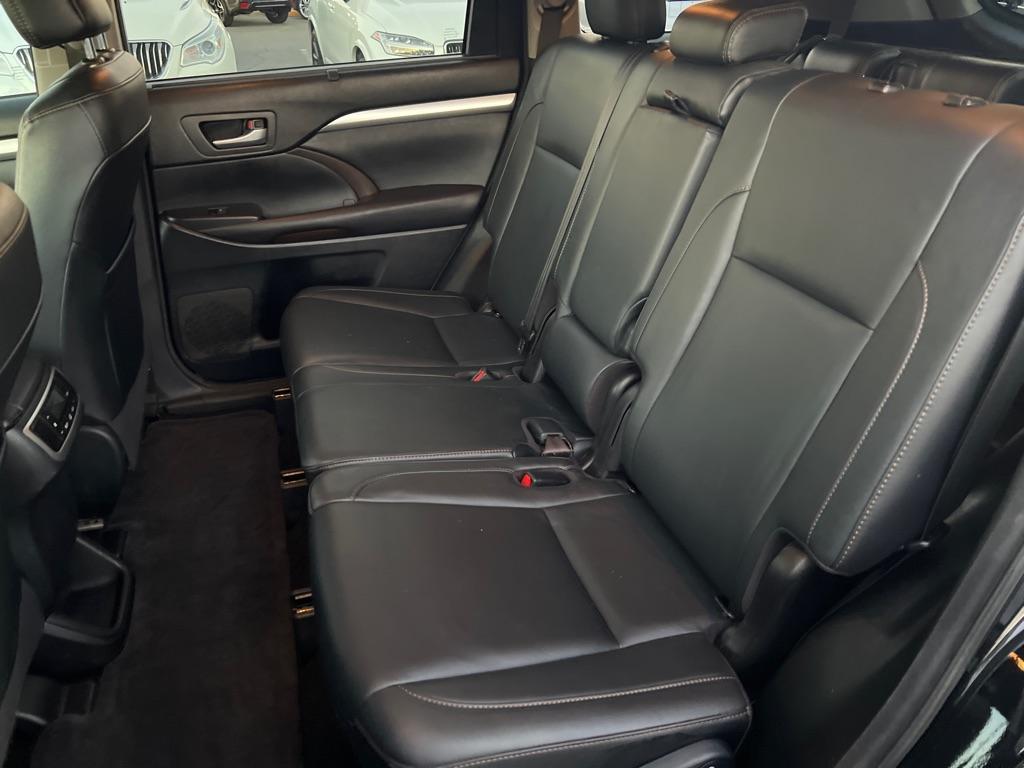 used 2017 Toyota Highlander car, priced at $18,995