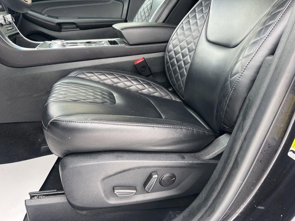 used 2024 Ford Edge car, priced at $20,994